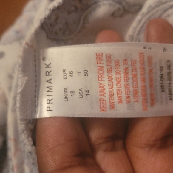 Primark Paisley v-neck short sleeve Blouse Size 14 - Picture 6 of 6